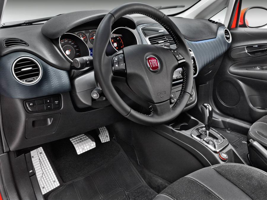  Fiat Punto Sporting 2012 года  (BR) (фото 21 из 24)